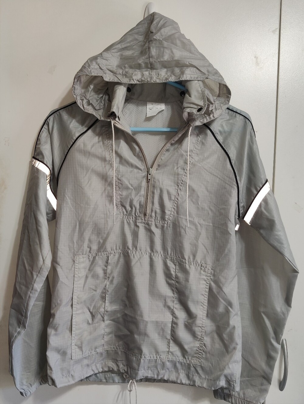 Light Gray Hooded Windbreaker Pullover Sweatshirt